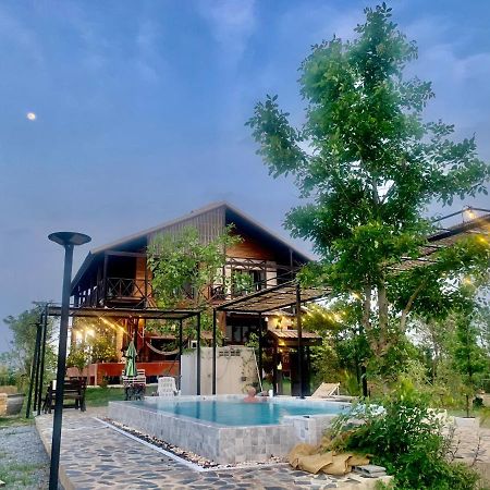 Rang Robin Farmstay With Swimming Pool Ban Wang Muang Экстерьер фото